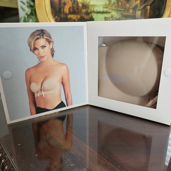 NWOT Fashion Forms Women's B Voluptuous U Plunge Backless Strapless Bra - Picture 9 of 15